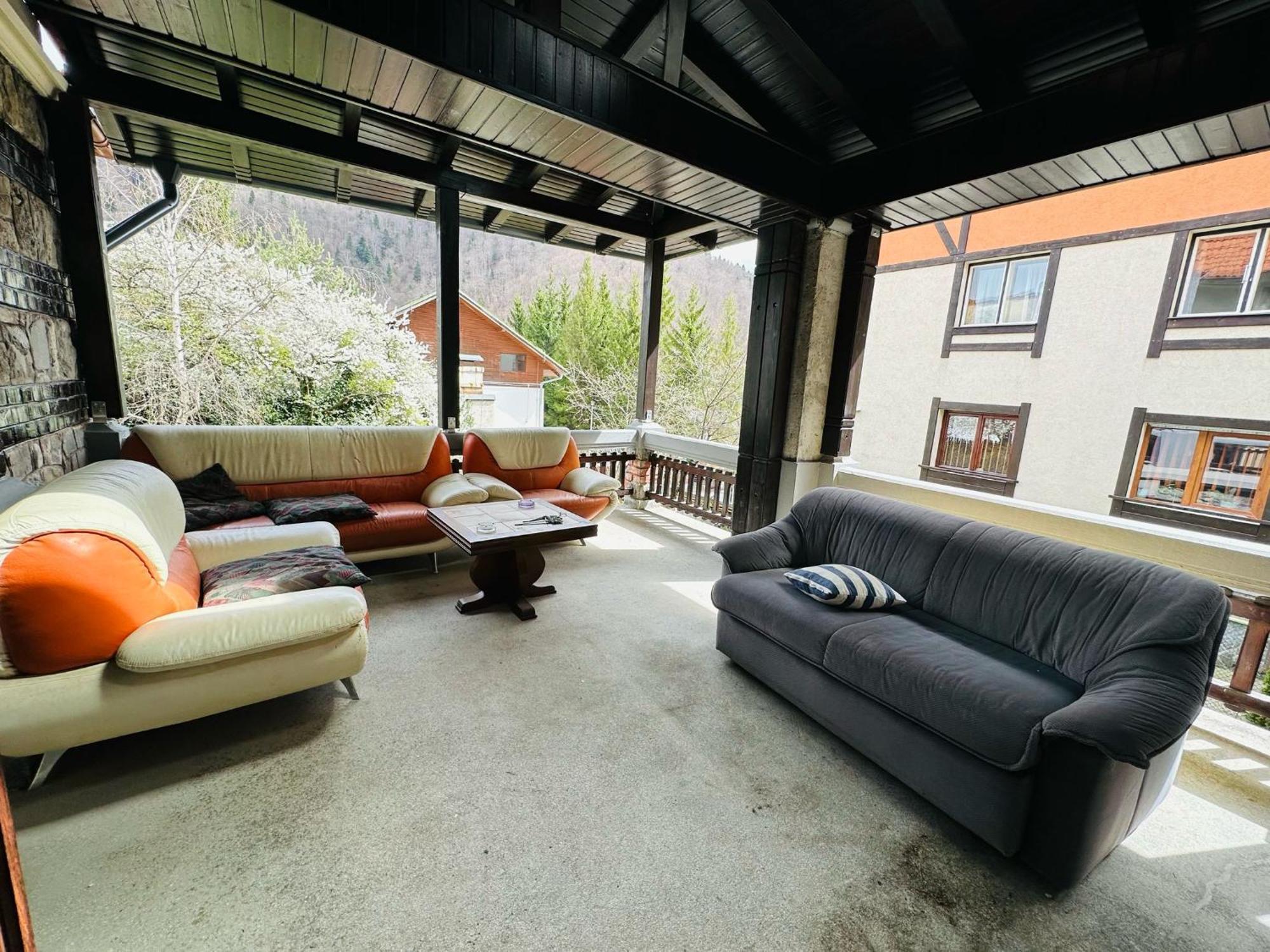 Rapsodia Sinaia Bed & Breakfast Bagian luar foto