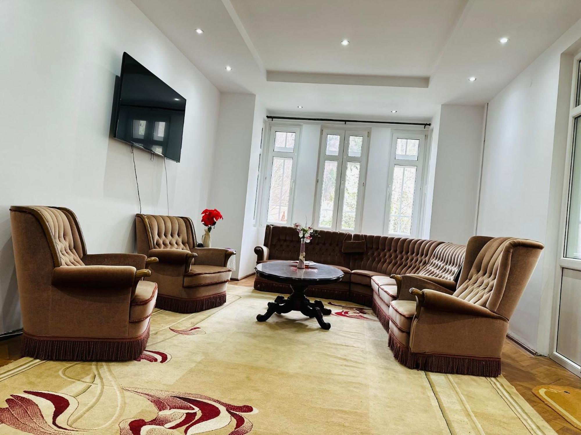 Rapsodia Sinaia Bed & Breakfast Bagian luar foto