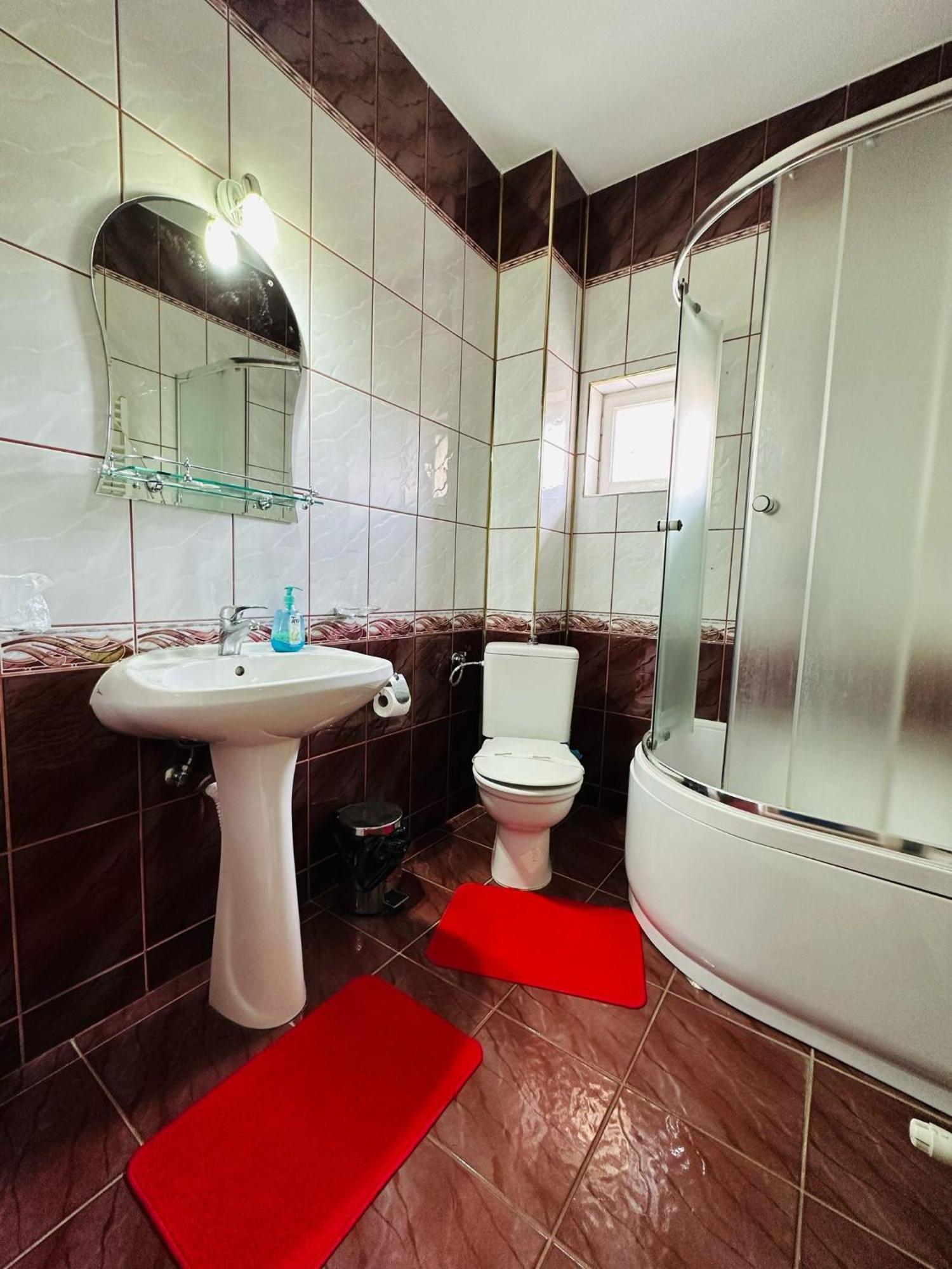 Rapsodia Sinaia Bed & Breakfast Bagian luar foto